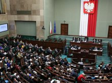 Dwa fronty na listach wyborczych. Kasjer, ochroniarz i fordanserka kontra ''starzy wyjadacze'' Dwa fronty na listach wyborczych. Kasjer, ochroniarz i fordanserka kontra ''starzy wyjadacze''