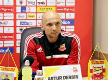 Artur Derbin, były trener Chojniczanki Chojnice, poprowadzi Stomil w nowym sezonie! Artur Derbin, były trener Chojniczanki Chojnice, poprowadzi Stomil w nowym sezonie!