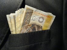 Ponad 8 mln złotych na szkolenia dla ''wykluczonych''. ''To rozdawnictwo dla nieznanych stowarzyszeń'' Ponad 8 mln złotych na szkolenia dla ''wykluczonych''. ''To rozdawnictwo dla nieznanych stowarzyszeń''