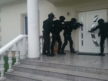 Kolejne zatrzymania członków mafii paliwowej. Mogli ''wyprać'' około 100 mln złotych Kolejne zatrzymania członków mafii paliwowej. Mogli ''wyprać'' około 100 mln złotych