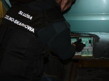 Przemyt w przerobionym samochodzie Przemyt w przerobionym samochodzie