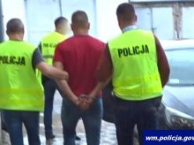Sześć lat ukrywał się przed wymiarem sprawiedliwości. Sprawca napadu na kantor zatrzymany Sześć lat ukrywał się przed wymiarem sprawiedliwości. Sprawca napadu na kantor zatrzymany