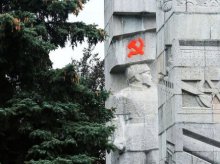 ''Grzymowicz chce zrobić w centrum Olsztyna skansen komunizmu''. Ostre słowa prawicowego felietonisty ''Grzymowicz chce zrobić w centrum Olsztyna skansen komunizmu''. Ostre słowa prawicowego felietonisty