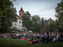 Wakacyjny hit w Parku Podzamcze. Kino pod chmurką Wakacyjny hit w Parku Podzamcze. Kino pod chmurką