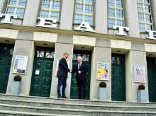 Zbigniew Brzoza oficjalnie dyrektorem olsztyńskiego teatru Zbigniew Brzoza oficjalnie dyrektorem olsztyńskiego teatru