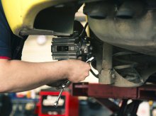 Kara dla urzędniczki, która zapolowała na mechanika? Odpowie za jazdę bez należytego oświetlenia Kara dla urzędniczki, która zapolowała na mechanika? Odpowie za jazdę bez należytego oświetlenia