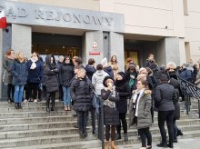 Pracownicy sądów biorą przykład z policjantów. Domagają się podwyżek Pracownicy sądów biorą przykład z policjantów. Domagają się podwyżek