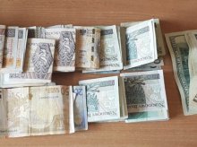 75-latka zostawiła w autobusie 25 tys. zł. Uczciwy kierowca oddał znalezioną torebkę 75-latka zostawiła w autobusie 25 tys. zł. Uczciwy kierowca oddał znalezioną torebkę