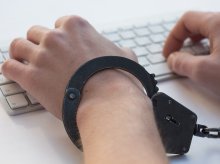 Dwaj bracia ''sprzedawali'' konsole i telefony, których nigdy nie mieli Dwaj bracia ''sprzedawali'' konsole i telefony, których nigdy nie mieli