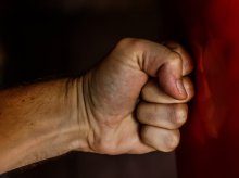 17-latek i 30-latek pobili dziecko dla pięciu złotych 17-latek i 30-latek pobili dziecko dla pięciu złotych