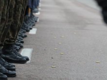 Pijani żołnierze pobili policjantów i strażnika miejskiego. Głośna sprawa wraca na wokandę Pijani żołnierze pobili policjantów i strażnika miejskiego. Głośna sprawa wraca na wokandę