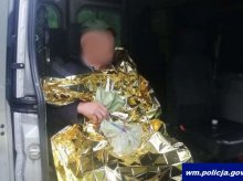 Senior zgubił się w lesie podczas zbierania grzybów. Pomogli policjanci Senior zgubił się w lesie podczas zbierania grzybów. Pomogli policjanci
