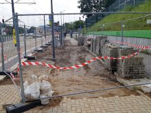 Przystanek przy ul. Obiegowej ma największego pecha w tym roku. Dlaczego? Przystanek przy ul. Obiegowej ma największego pecha w tym roku. Dlaczego?