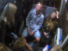 Wandal, który zniszczył biletomaty jest już w rękach policji. Sam zgłosił się na komendę Wandal, który zniszczył biletomaty jest już w rękach policji. Sam zgłosił się na komendę