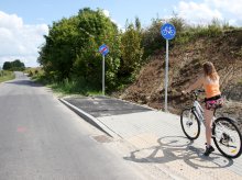Pod Olsztynem jest... 6-metrowa ścieżka rowerowa. Absurd czy łączona inwestycja? Pod Olsztynem jest... 6-metrowa ścieżka rowerowa. Absurd czy łączona inwestycja?