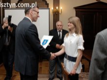 Młodziutkie mistrzynie odwiedziły ratusz Młodziutkie mistrzynie odwiedziły ratusz