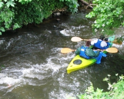 Spływy kajakowe rzeką Wel - Pole namiotowe z zpleczem