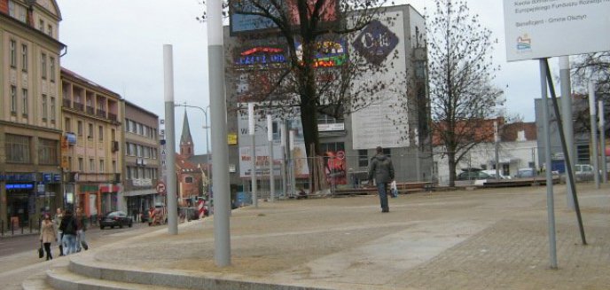 ''Wiosenne porządki'' -  happening pod ratuszem