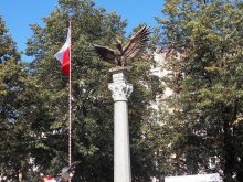 Plac zabaw pod Kolumną Orła Białego?