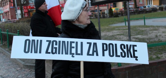 ''Oni zginęli za Polskę'', czyli kontrowersyjne hasła podczas Marszu Pamięci (zdjęcia+film)