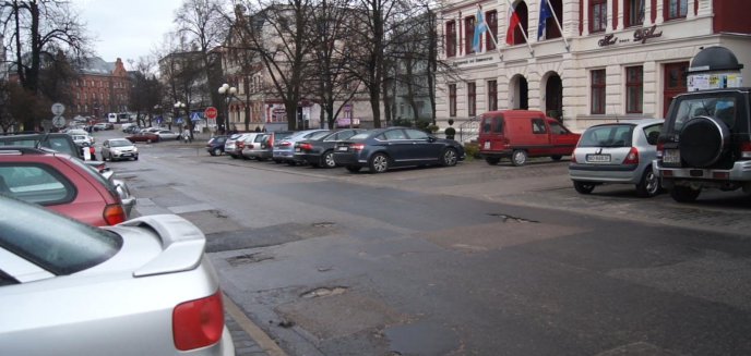 Parkowanie droższe, a samochodów w centrum przybywa?