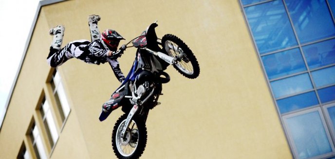 SKILLZ UP - Freestyle Motocross w Olsztynie! - zobacz zdjęcia