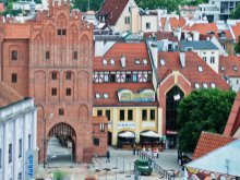 Przykryją plac przed Wysoką Bramą