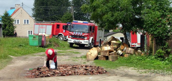 Wojewoda wsparł finansowo poszkodowanych z Bisztynka