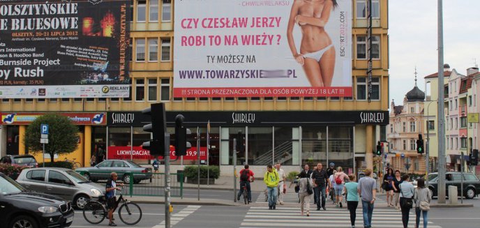 Czy Czesław Jerzy robi to na wieży? Wraca sprawa billboardu w centrum