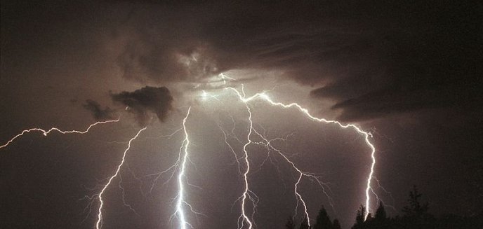 Nawałnice z gradem przejdą nad regionem