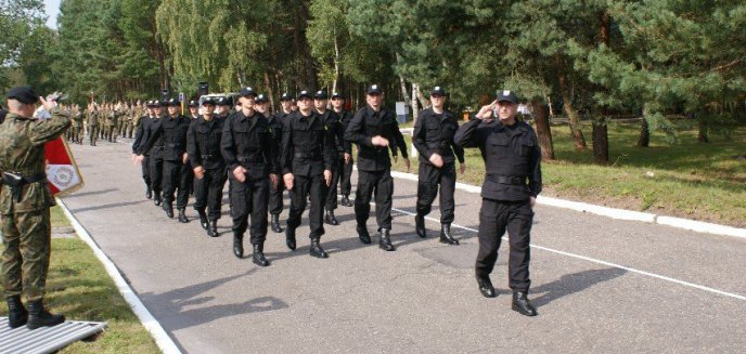 Skandal w Olsztynie: Pochowali esbeka w honorowej asyście policjantów!