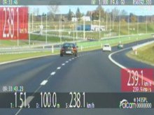 Warszawiak pędził swoim bmw 240km/h!