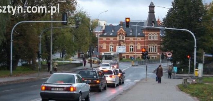 Ustawili nową sygnalizację na Szrajbera. Niebawem zamkną chodnik