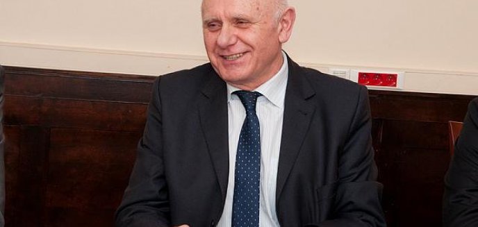 Nowy szef drogowców milczy