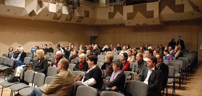 Konsultacje o konsultacjach. ''Będzie lepiej''