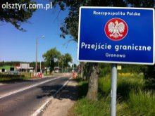 Strażnik graniczny przemytnikiem papierosów