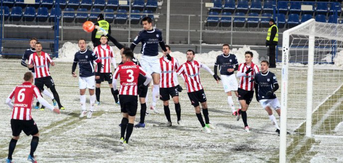 W blasku jupiterów Stomil pokonał Cracovię 3:0