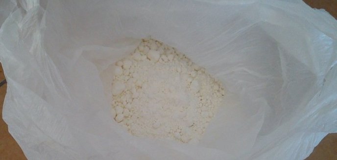 2 kilogramy amfetaminy ukrył w bieliźnie