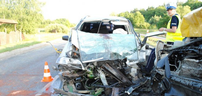 Artykuł: Wypadek na trasie Orzysz-Ełk. 6 osób zostało ciężko rannych