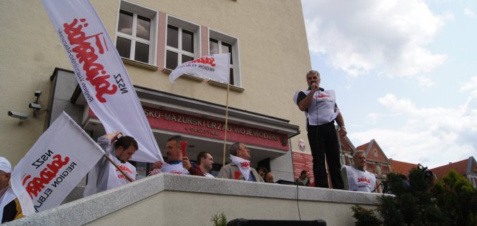 Związkowcy z Warmii i Mazur protestują w Warszawie