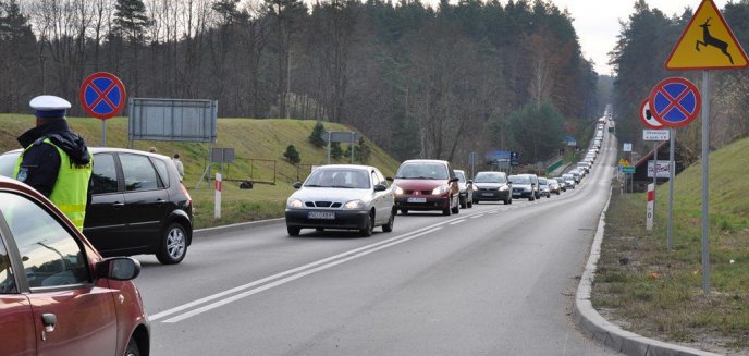 Zmiany w organizacji ruchu. Sprawdź jak dojechać na cmentarze