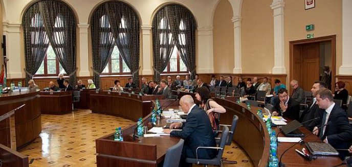 Jedna sesja trzy ważne decyzje