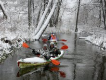 Im zima nie straszna. Weekend spędzą w kajaku