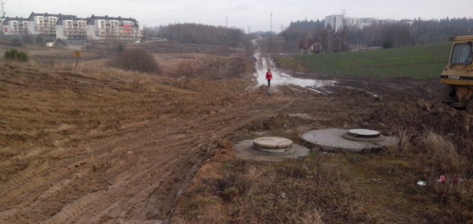 Tak wygląda droga między Zaciszem a Tęczowym Lasem