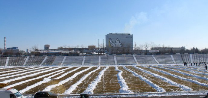 Oświetlą stary stadion i zrobią krok w stronę budowy nowego obiektu
