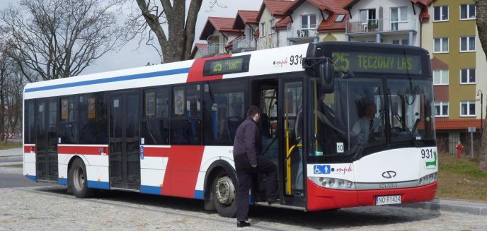 Czytelnik: ''Dezinformacja w autobusach miejskich''