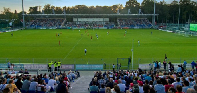 Policja kontra TVP. Mecz charytatywny na stadionie w Ostródzie!