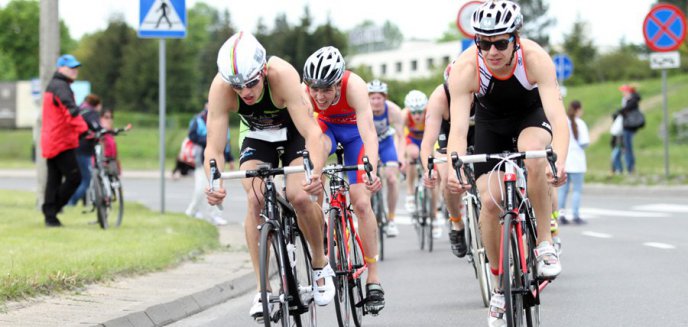 Artykuł: Triathloniści zmagali się w Olsztynie (zdjęcia)