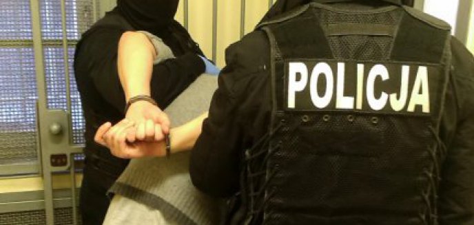 Półnagi grasował pod olsztyńskimi szkołami. Za kraty nie trafi