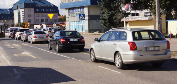 Dodatkowy remont dziurawych ''przytramwajowych'' jezdni w Olsztynie